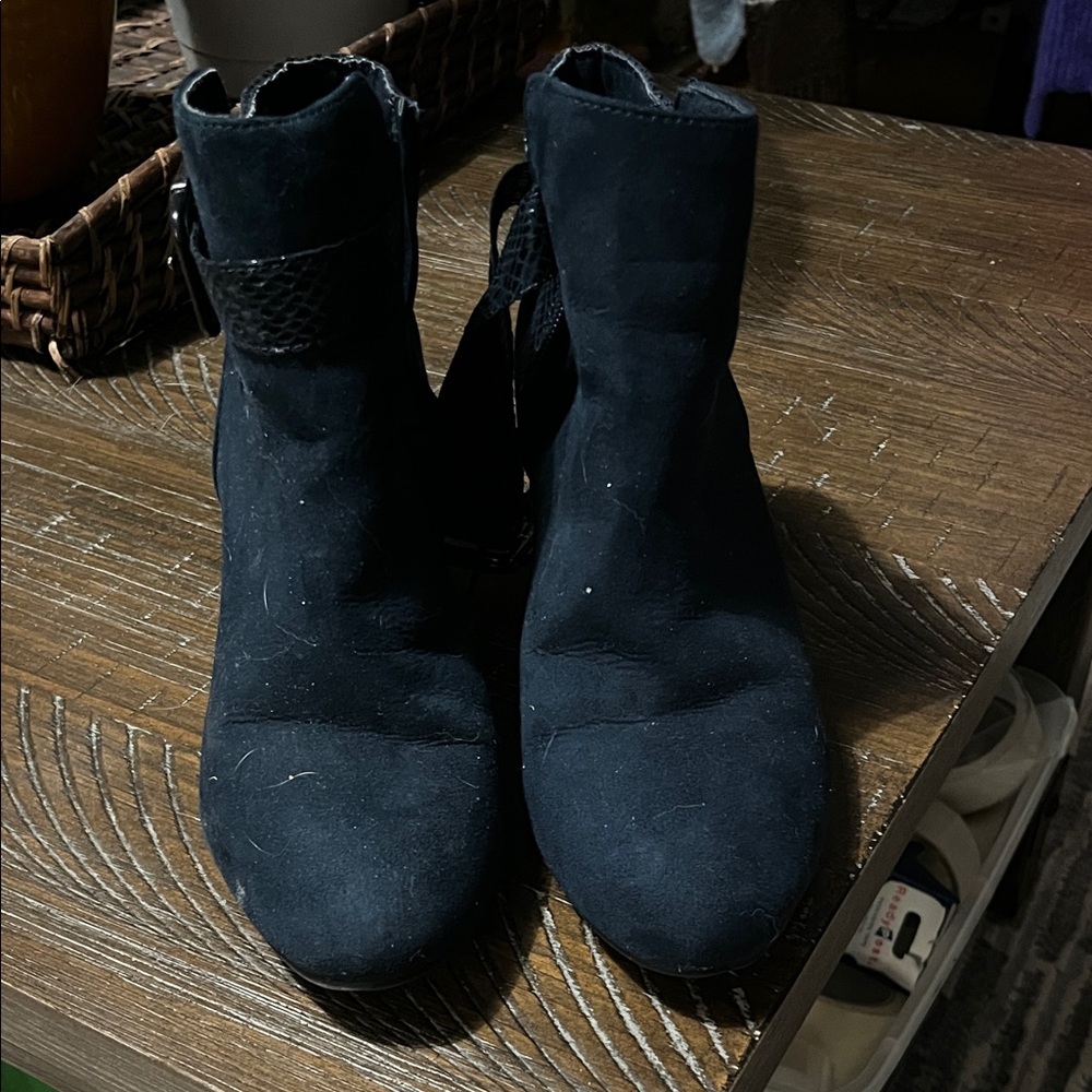 Women’s Karen Scott Blue Ankle Boots